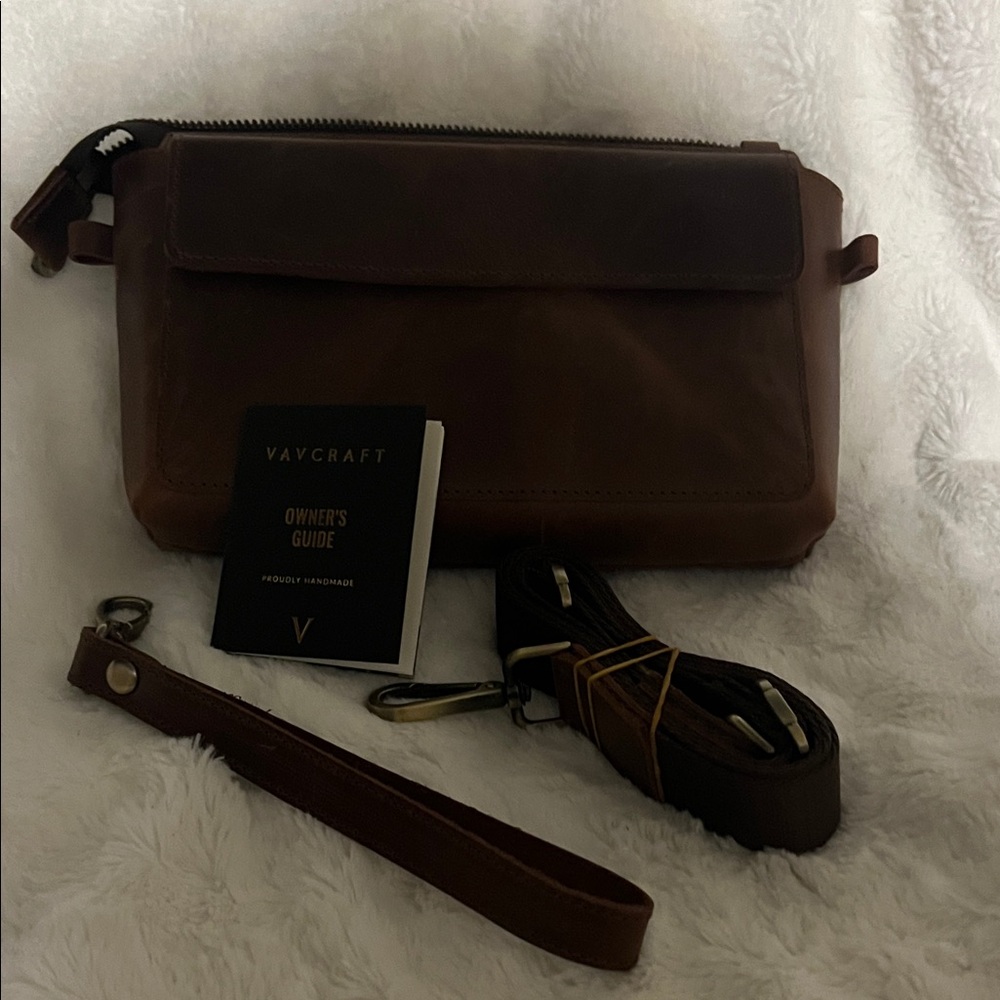 Mistral Dark Brown Leather Crossbody Medium Bag